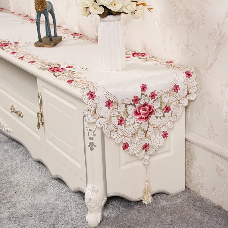 

Exquisite Tulle Lace Embroidered Table Runner Mats Flag European Style Desk Christmas Wedding Decoration