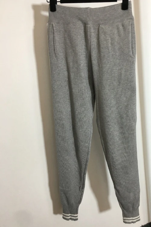 

113285 Autumn New Fashion ClassicBrand Luxury Design Knitted Suit V-Neck Long Sleeve Pullover Sweater +Elastic Casual Pants D1