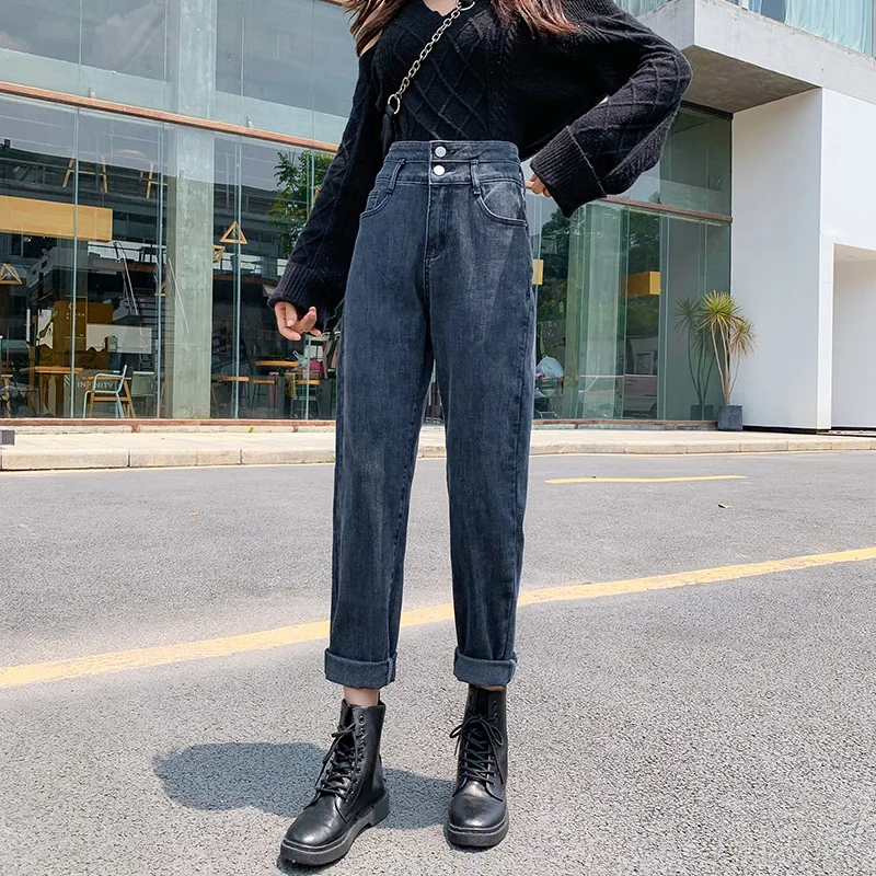 Брюки и православие. Девочка в папиных штанах. Папкины штаны. Папины штаны. Штаны детские смешные.