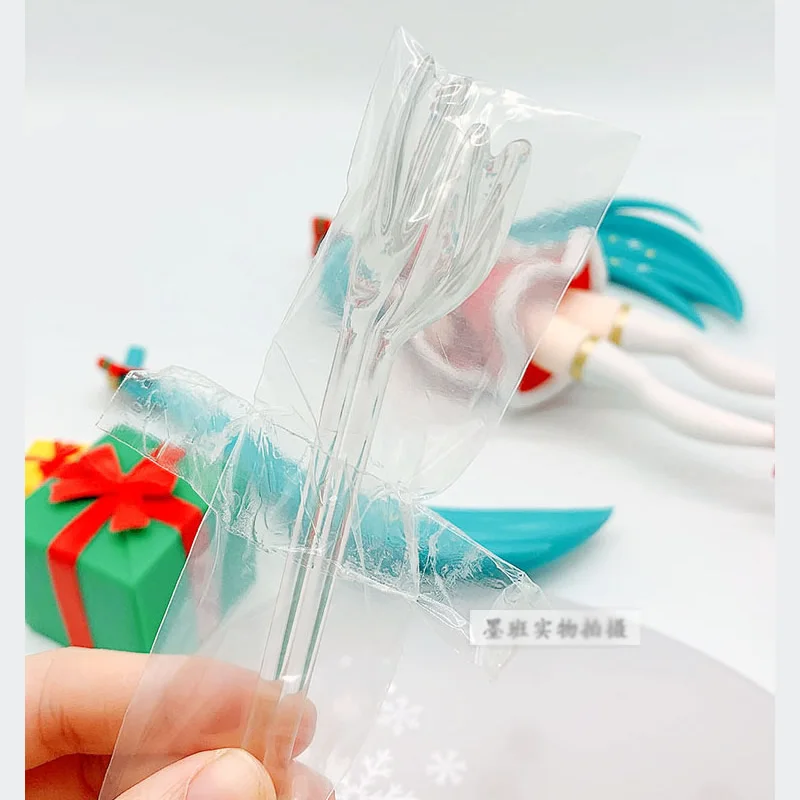 

23cm Original Anime figure VOCALOID Miku Christmas Dress Ver.PVC Action figure Cute girl Model toy with box Christmas gift