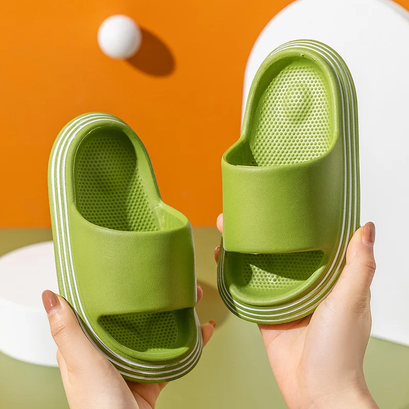 

Всесезонные шлепанцы для девочек и мальчиков, детские мини-пляжные дизайнерские Шлепанцы из искусственного меха, для бассейна, для воды, домашняя обувь из ЭВА, Детская Повседневная Новая обувь для малышей