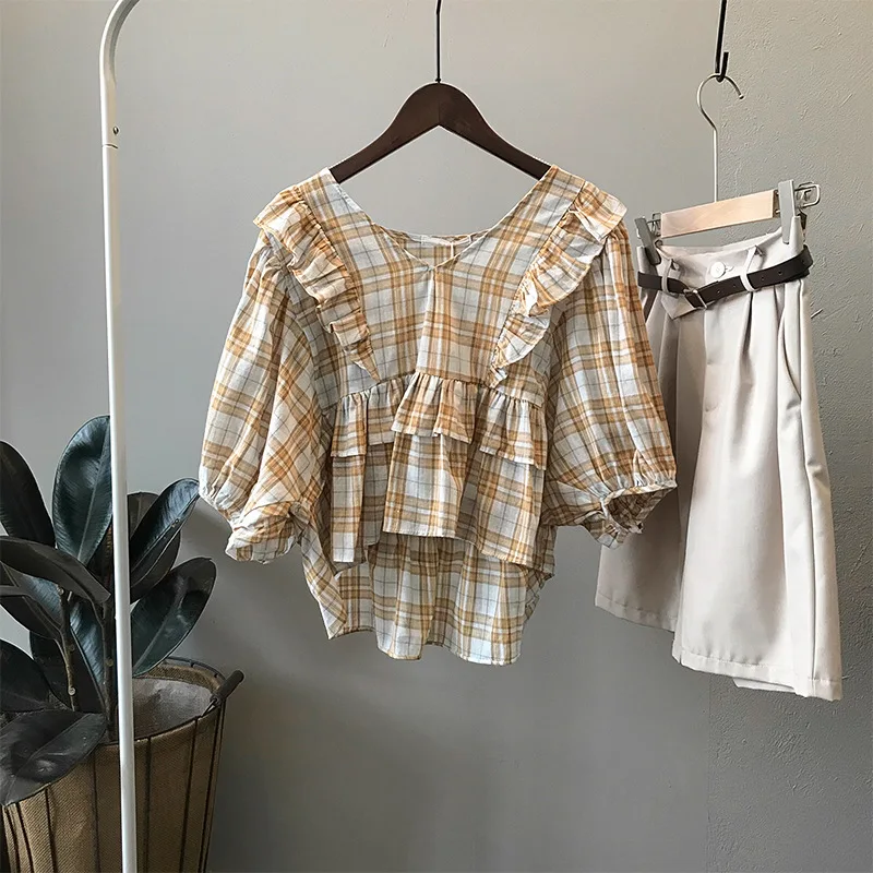 

COZOK 2021 Summer Plaid V-neck Ruffle Baby Shirt Small Fresh Sweet Bubble Short Sleeve Top Female 8985