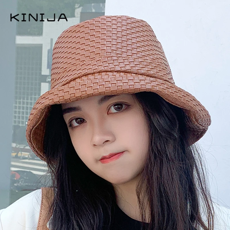 Панама женская из экокожи модная с защитой от солнца дизайнерская шапка для