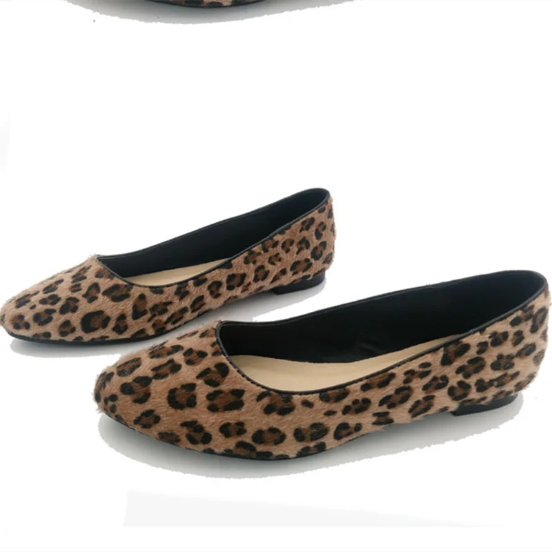 Женские туфли без каблука лоферы с леопардовым принтом и острым носком лето 2018 |