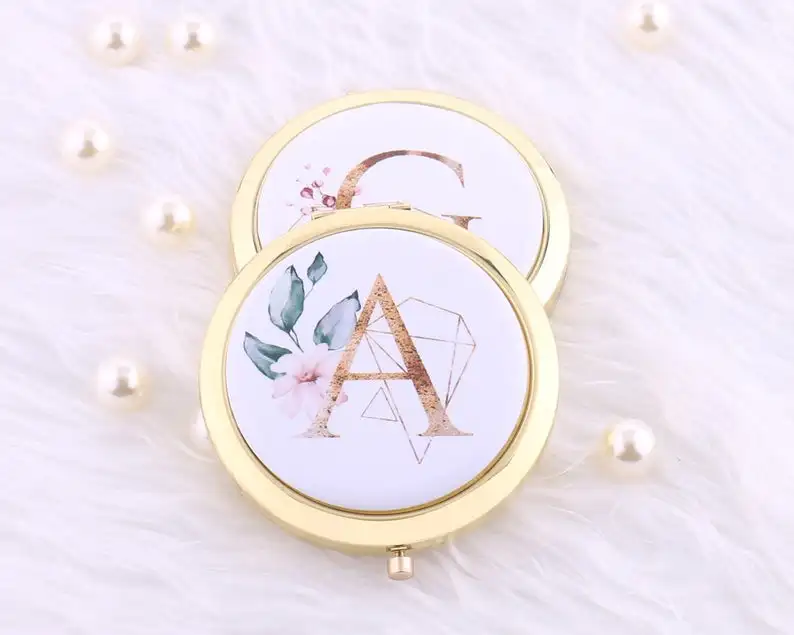 Индивидуальное карманное зеркало с инициалами подарок для подружки невесты