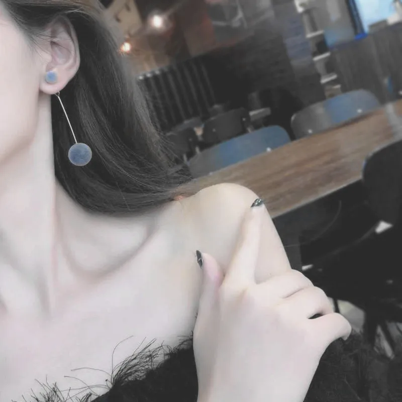 New Fashion Korean Long Plush Ball Drop Earrings For Women Round Tassel Statement Red Blue Grey Black Earring E0371 | Украшения и