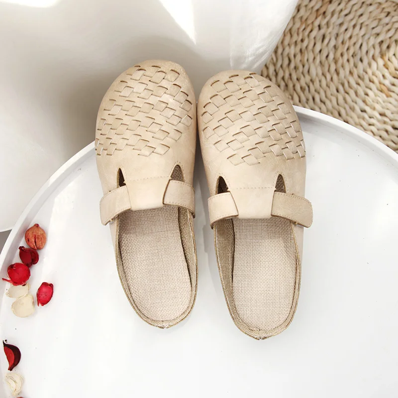 Careaymade-Summer new Women's flat bottomed Retro shoes with Baotou half weave slippers on the outside soft sole Lazy shoes