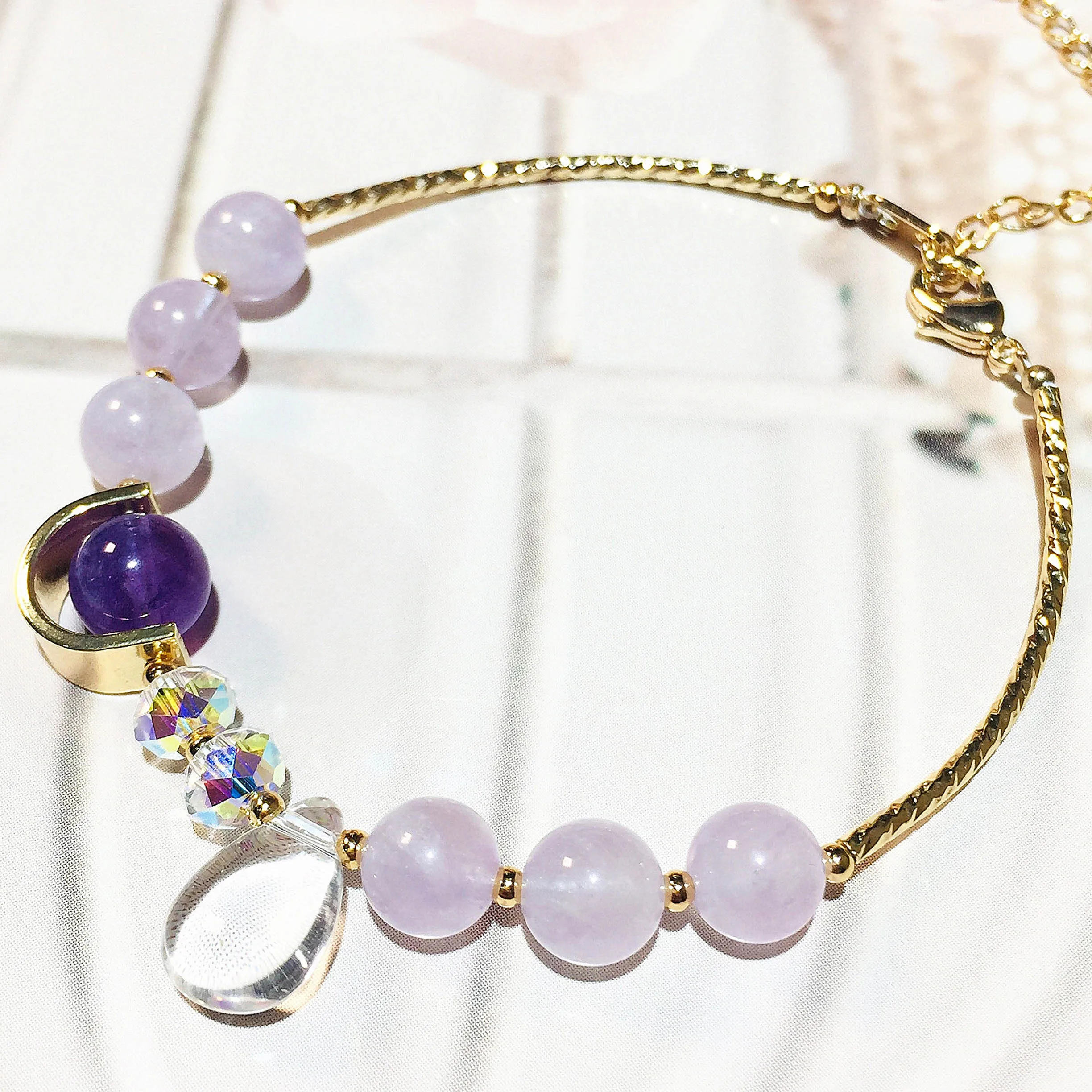 

Clear Quartz Beads Factory Price Fashion Men Healing Energy Lucky Bracelet Natural Beaded Charm Bracelet Jewelry for Women Gift