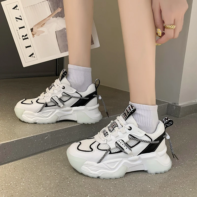 

Designer Chunky Sneakers Women Sports Shoes 2021 Fashion Casual Breathable Ladies Trainers Platform Shoes Women Basket Femme