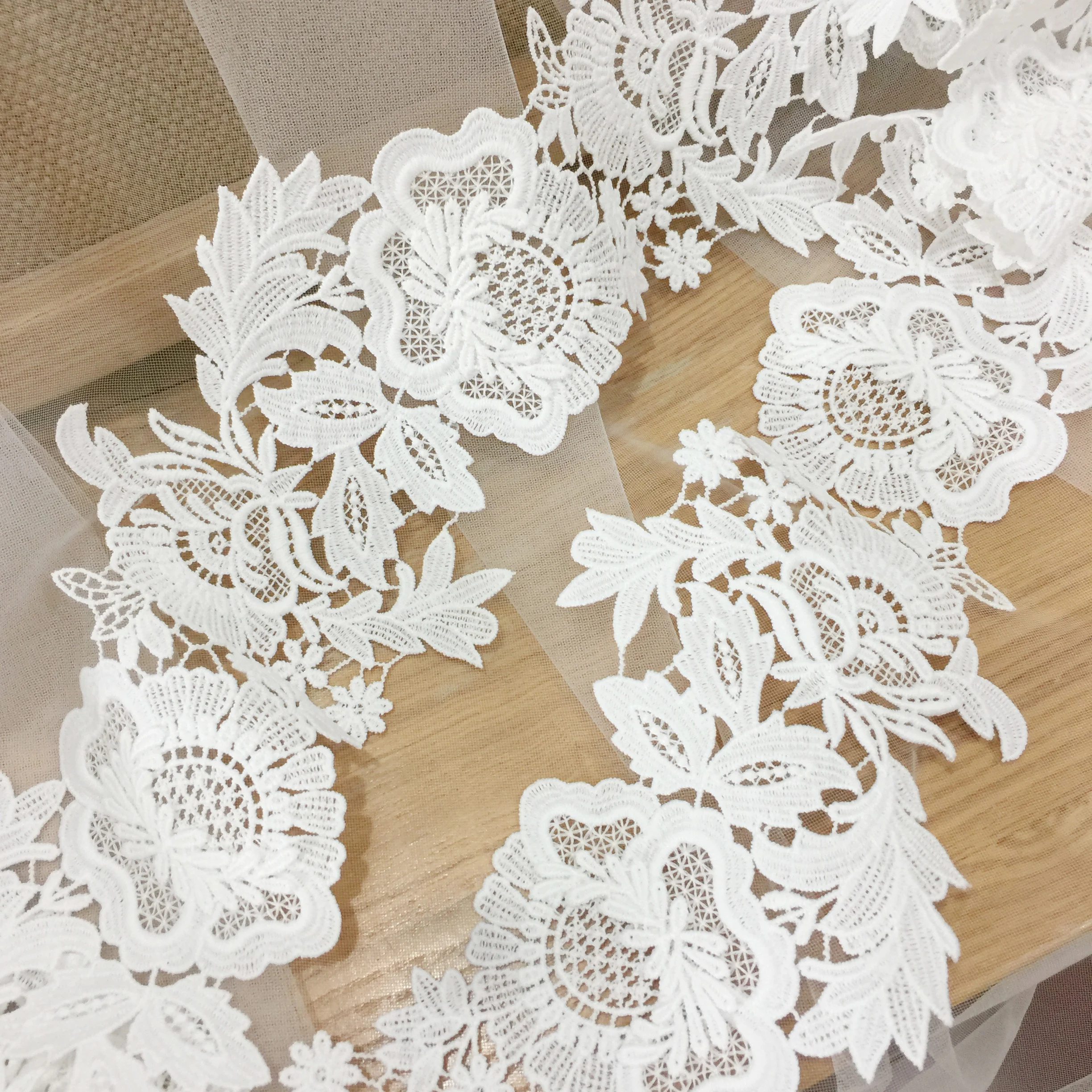2 ярда Изысканная Венецианская вышивка крючком 3D кружевная отделка кружево для