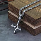 Невыцветающее ожерелье из нержавеющей стали с крестом в виде волка с деревянной коробкой в подарок