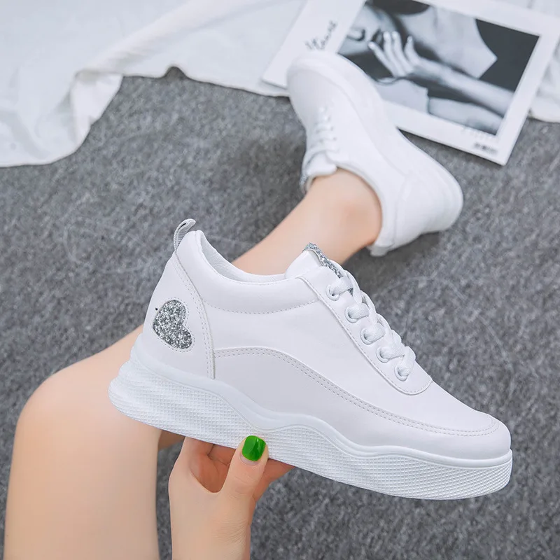 

Spring new women's shoes have increased in white shoes, female students' sports casual shoes, thick-soled running women's shoes