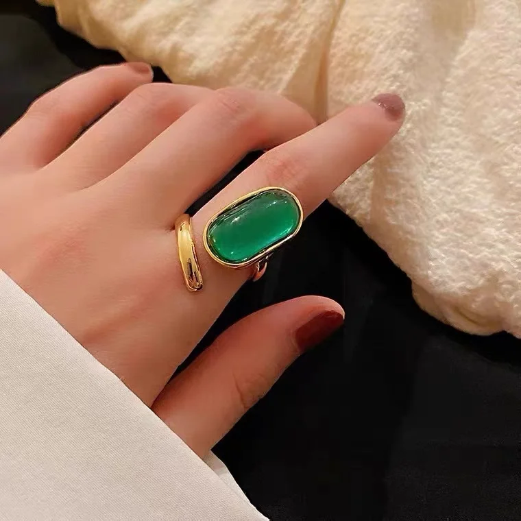 Женское винтажное вечерние ЦО из серебра 925 пробы с зелёным камнем | Украшения и