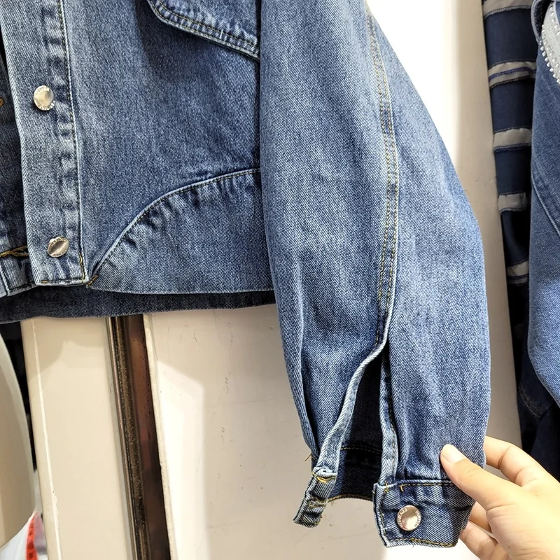 

Korean Beading Flower Lotus Leat Vintage Denim Jacket Autumn 2021 heavy industry button lace bract short jeans jacket for women