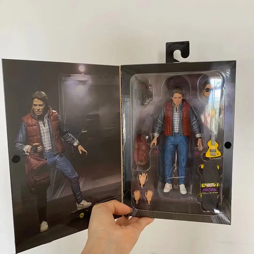 Реальное фото магазина N C Марти Макфлай док коричневая фигурка NECA Назад в будущее