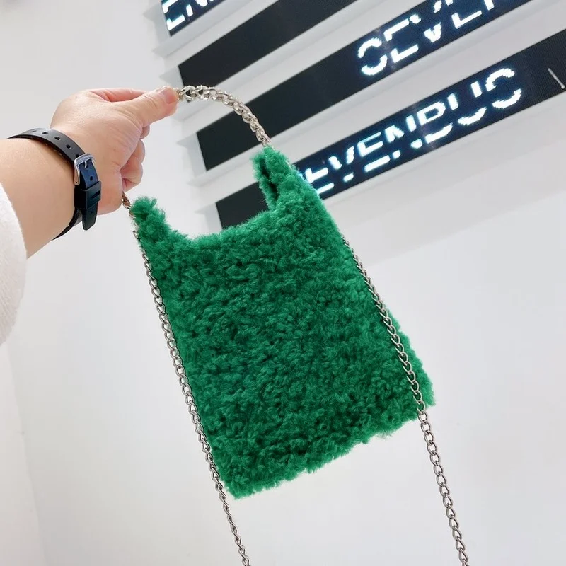 

Fashion Lambswool Chain Crossbody bags for women Casual Lambs Plush Woman Handbags Winter Warm Soft Plush Women Shoulder Bag New