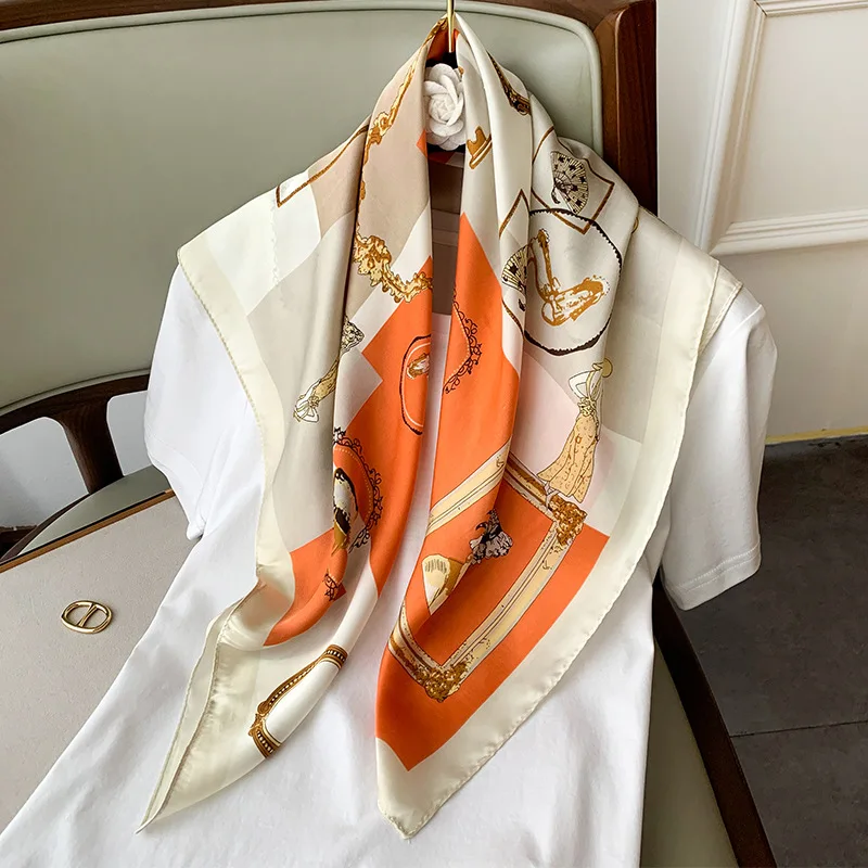 

2021 Spring And Autumn Lady Beach Silk Scarf New Style Headscarf Women's Fashion Printing Large Square Scarf Luxury Travel Shawl