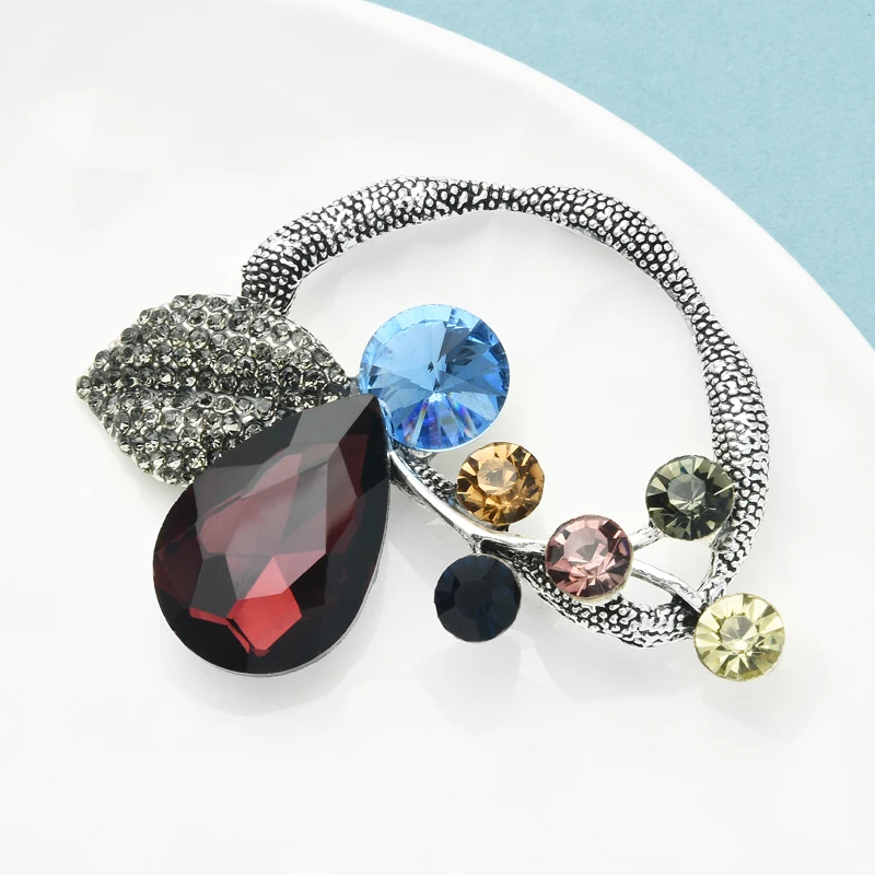 

Wuli&baby Waterdrop Crystal Flower Brooches Women Men Rhinestone Geometric Flower Party Office Brooch Pins Gifts