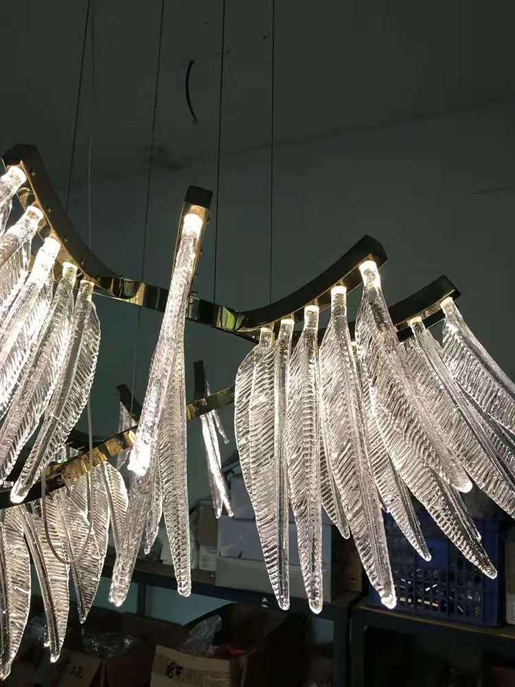 売却 クリスタルエンジェル羽毛布団ガラスシャンデリアスパイラル形状ウィングリビングルーム階段モダンシンプルなダイニングルーム