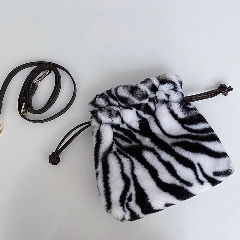 Женские сумки Zebra из искусственного меха женские Высококачественная сумка через