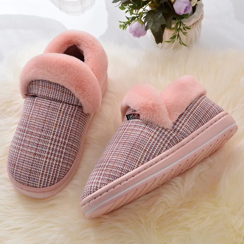 Женские сетчатые тапочки на толстой подошве теплые домашние тапки с каблуком