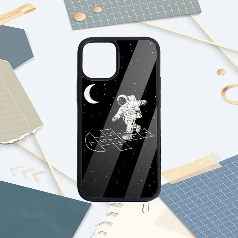 

Cartoon space Astronaut sky Phone Case PC for iPhone 11 12 pro XS MAX 8 7 6 6S Plus X 5S SE 2020 XR Luxury brand shell funda