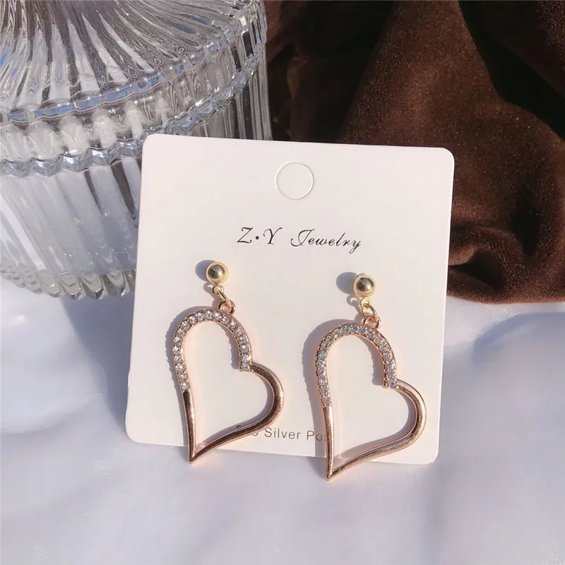 НОВЫЕ геометрические сердца в комплекте шнековые серьги асимметричные