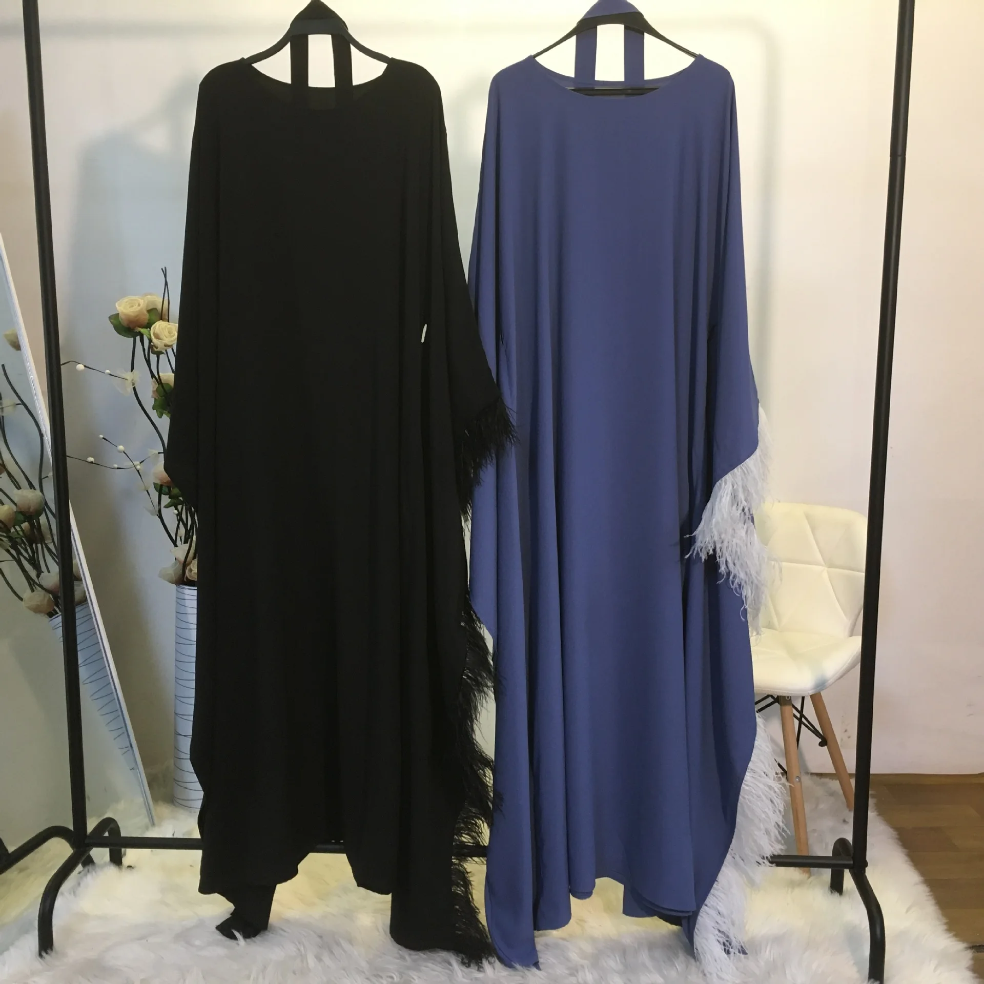 

Muslim Dress Muslim Fashion Feather Loose Bat Sleeve Plus Size Women Dress Middle East Eid Duabi Abaya Turkey Robe Donsignet