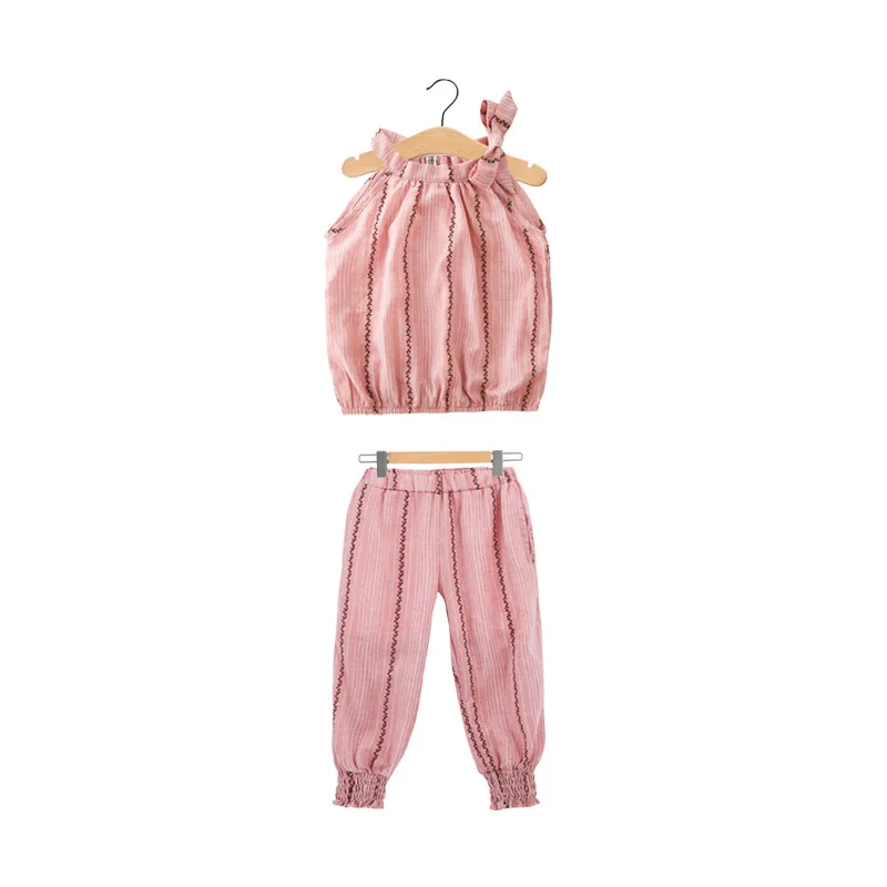 

Retail and wholesle 2019 summer toddler girl clothing sets children clothing kids top flower short T shirt+ stripe skirt 2pcs