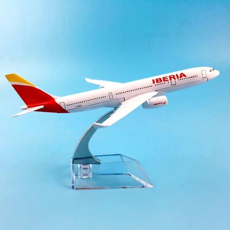Модель самолета модель Испания авиакомпании Иберия A330 литая под давлением