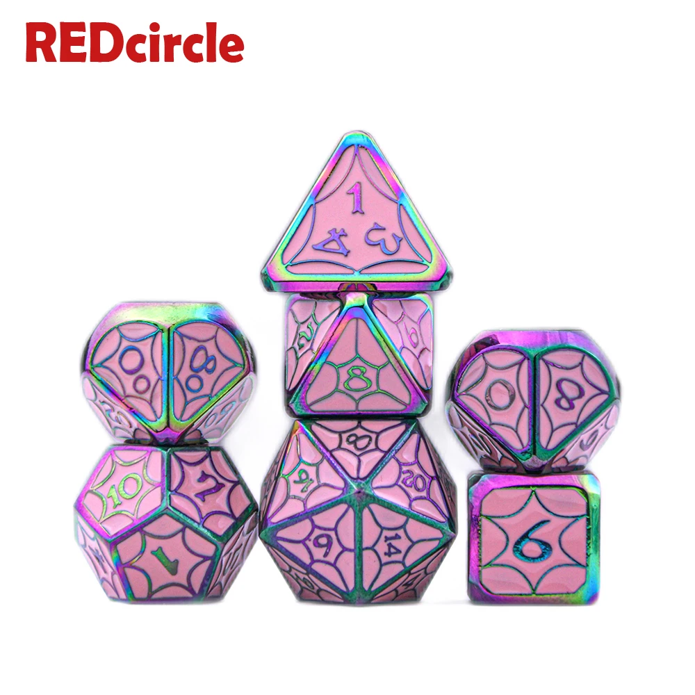 Набор металлических игральных костей с блестящими и гладкими поверхностями 15