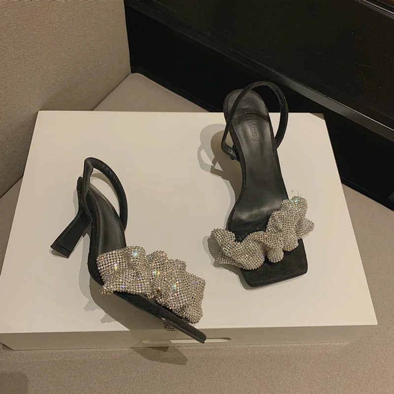 

Sandalias De Las Mujeres Verano 2021 New Fashion Square Toe High Heels Sandals Women Sexy Rhinestone Party Shoes Chaussure Femme