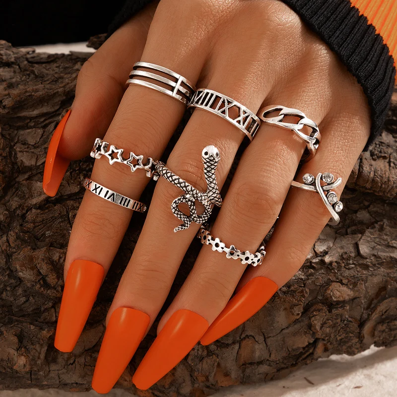 

docona 8pcs/sets Bohemia Snake Shape Joint Rings Set for Women Crystal Roman Numers Geometric Carving Knuckle Rings Jewelry