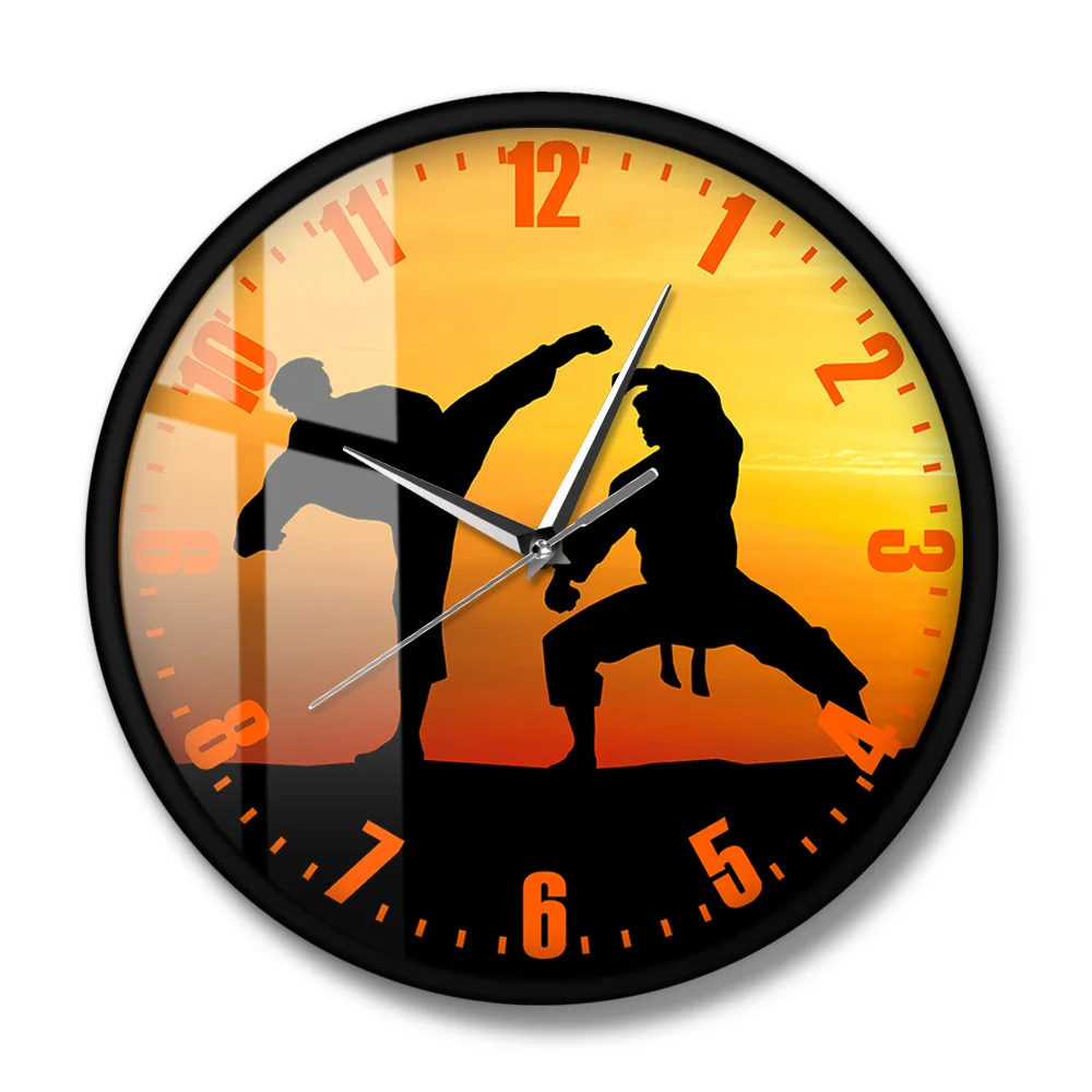 Японские боевые искусства каратэ настенные часы игроки борьба с небом