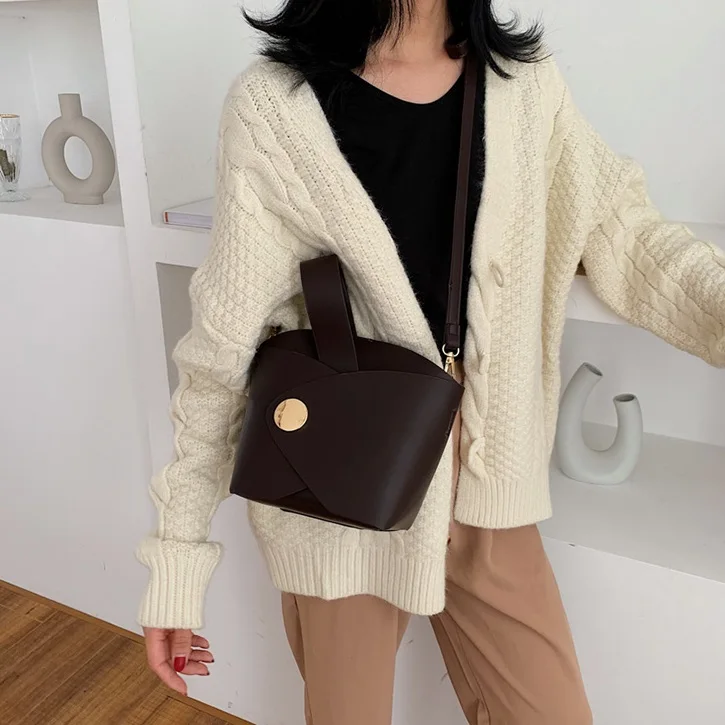 

2020 new fashion simple handbags, vintage korean version bucket bag, trend woman messenger bag, casual women shoulder bag