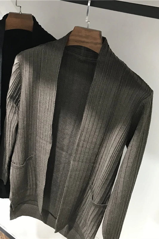 

Spring and autumn men's loose striped unbuttoned cardigan sweater