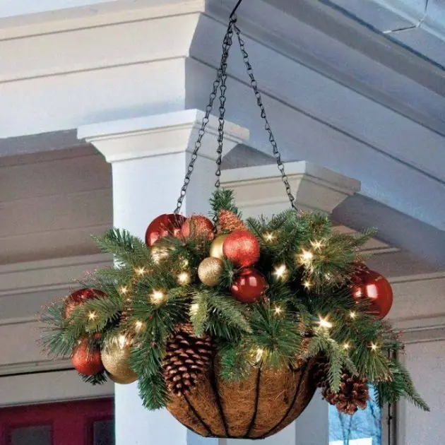 

2022 New Christmas Hanging Basket Garland with LED Light Hand-crafted Christmas Baskets Home Garden Yard Holiday Xmas Decor