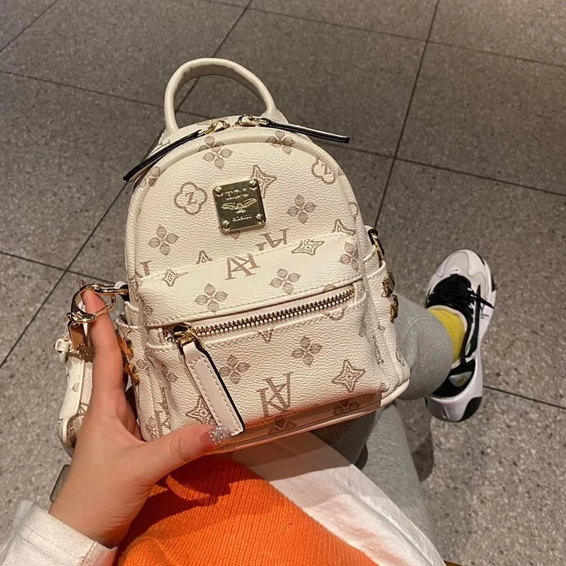 

2021 Summer Fashion Casual Backpack High Quality Genuine Student School Bag Unique Designer Luxury Mini Multifunctional Backpack