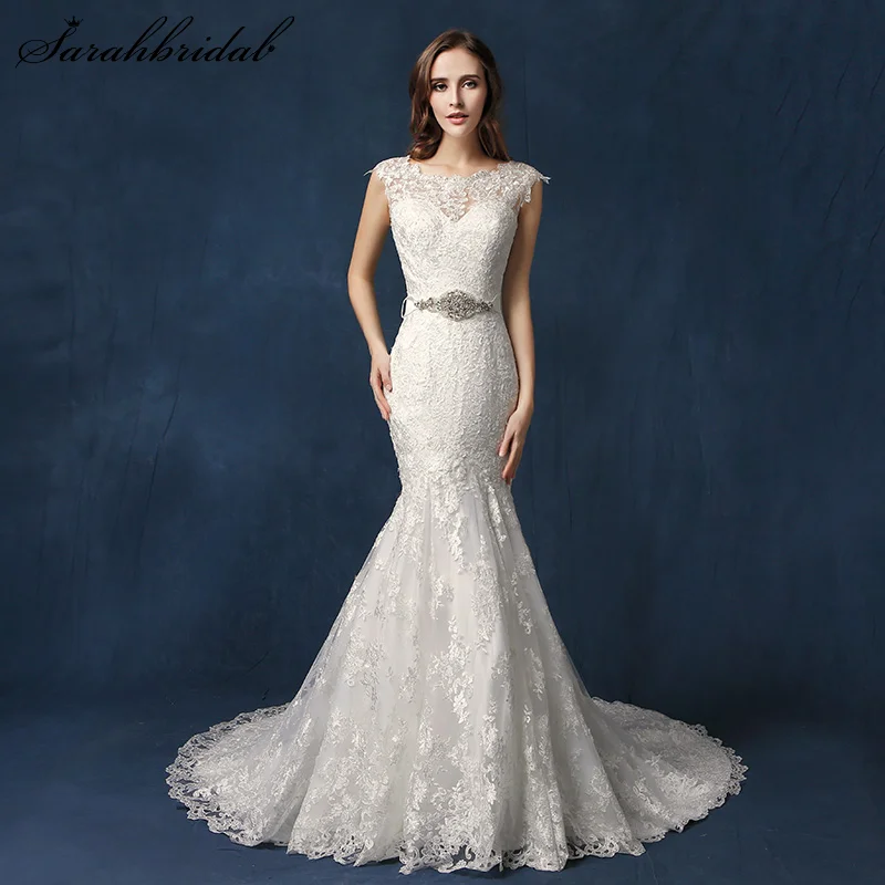 

Elegant Marriage Dress Scoop Sleeveless Lace Button Sweep Train Wedding Gown Sash Crystal Beads Trumpet Vestido De Noiva SW080