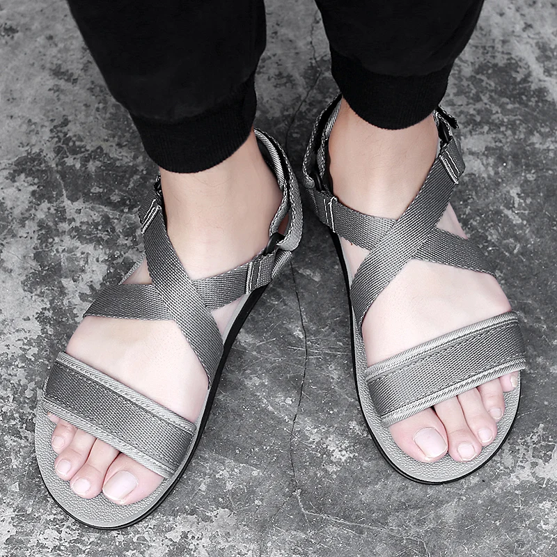 

Fashion Man Slippers Summer Solid Mesh Breathable Eva Bottom Lightweight Outdoor Beach Flip Flops Men