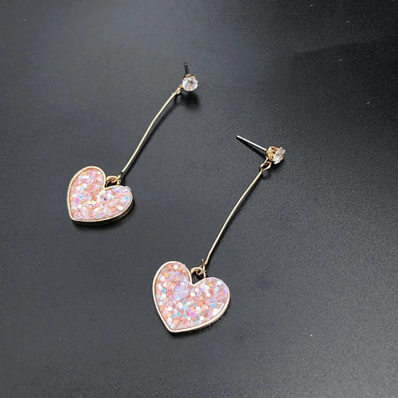 

Simple Temperament Sweet Small Fresh Pink Sequin Love Heart Earrings