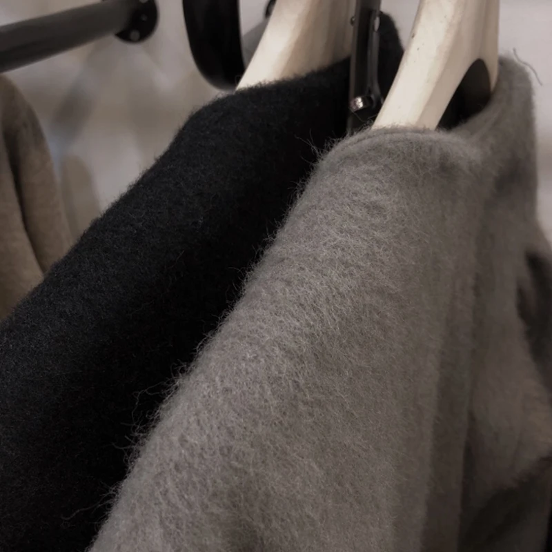 

Sister Fara New Spring Autumn Woman's Black V Neck Overcoat Double Breasted Thick Style Waist Straight Long Sleeved Woolen Coat