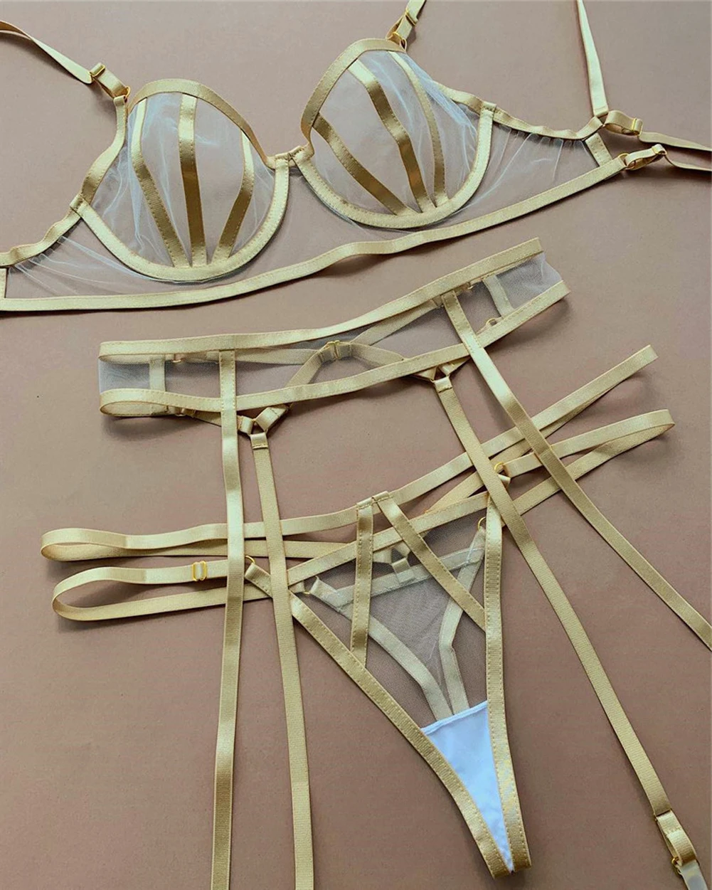 Комплект женского нижнего белья прозрачный бюстгальтер + пояс-подвязка стринги
