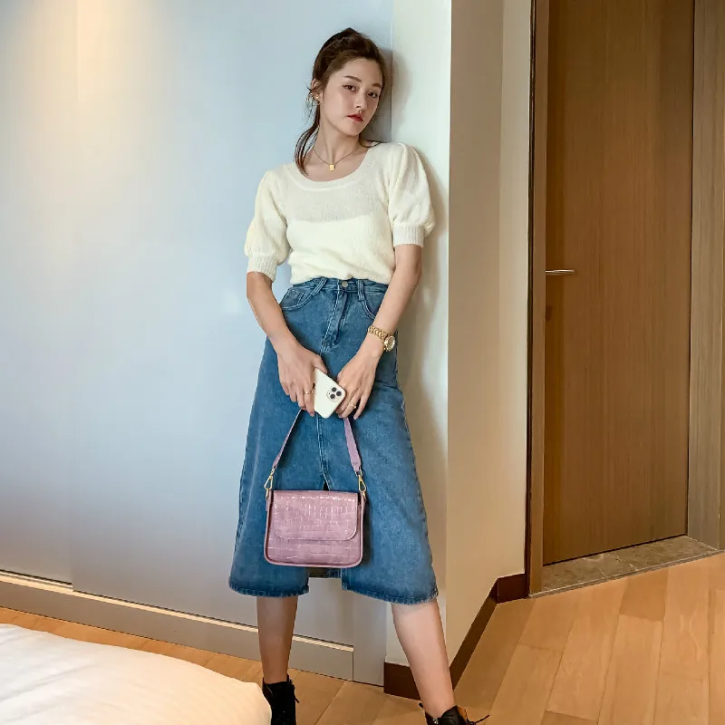 

Fashion Crocodile Pattern Bag 2020 New Simplicity Female Bag Small Bag Messenger Shoulder Portable Underarm Bag Louie Vuiton