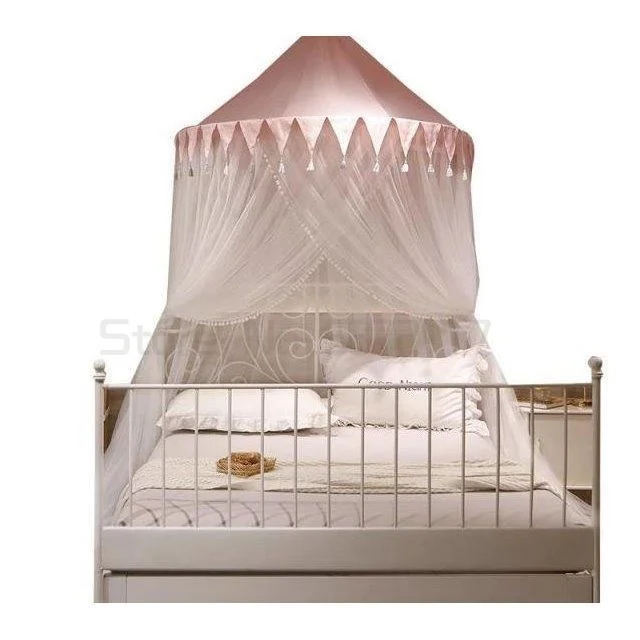 

Ceiling type mosquito net for household use in summer