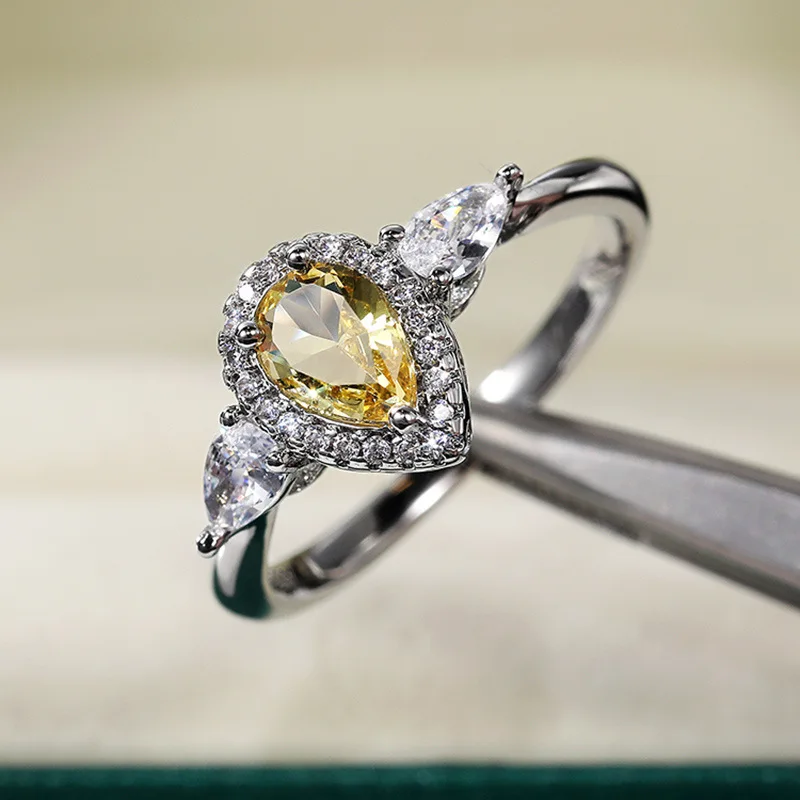 

Trendy Female Yellow Zircon Stone Ring Charm Silver Color Wedding Rings For Women Luxury Water Drop Crystal Engagement Ring