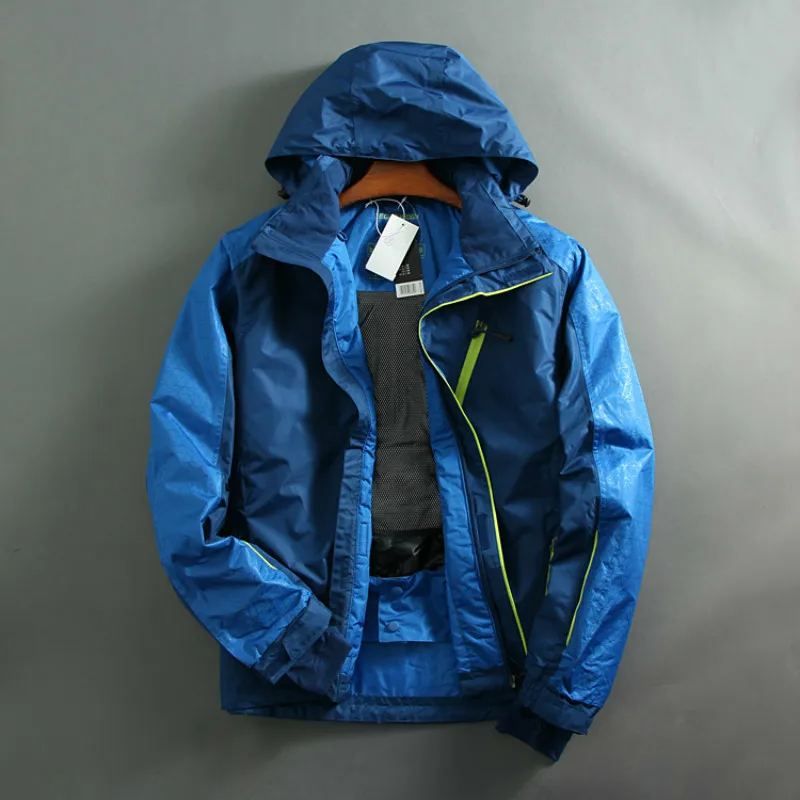 Куртка мужская зимняя с капюшоном на молнии хлопковой подкладкой | Мужская