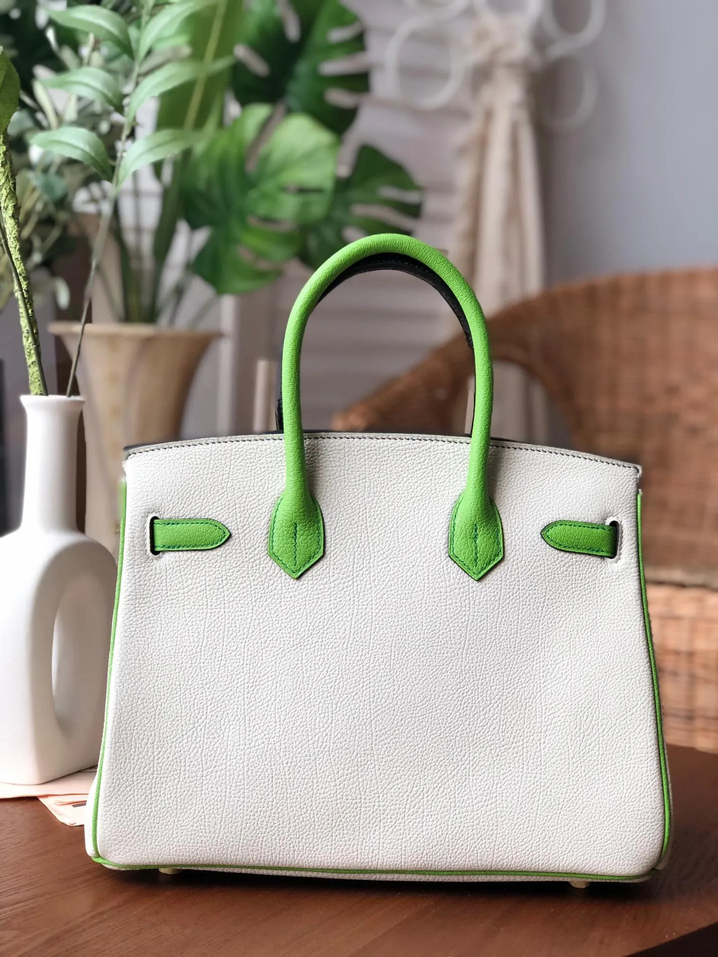 

Fully HANDMADE BRAND Handbag,25CM,Crocodile with TOGO Leather, Luxury purse,Wax line stitiching,Fast delivery