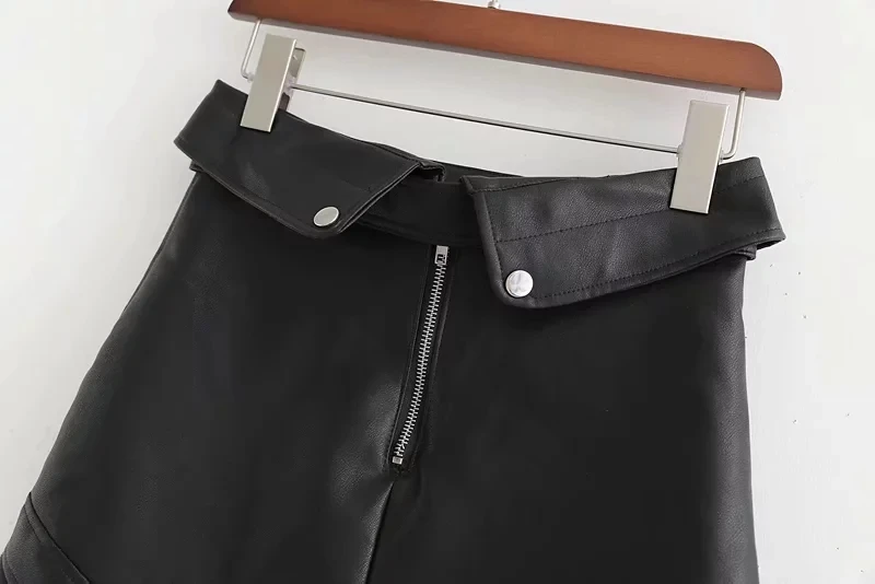 Женская Асимметричная мини юбка черная кожаная на молнии с поясом в стиле панк