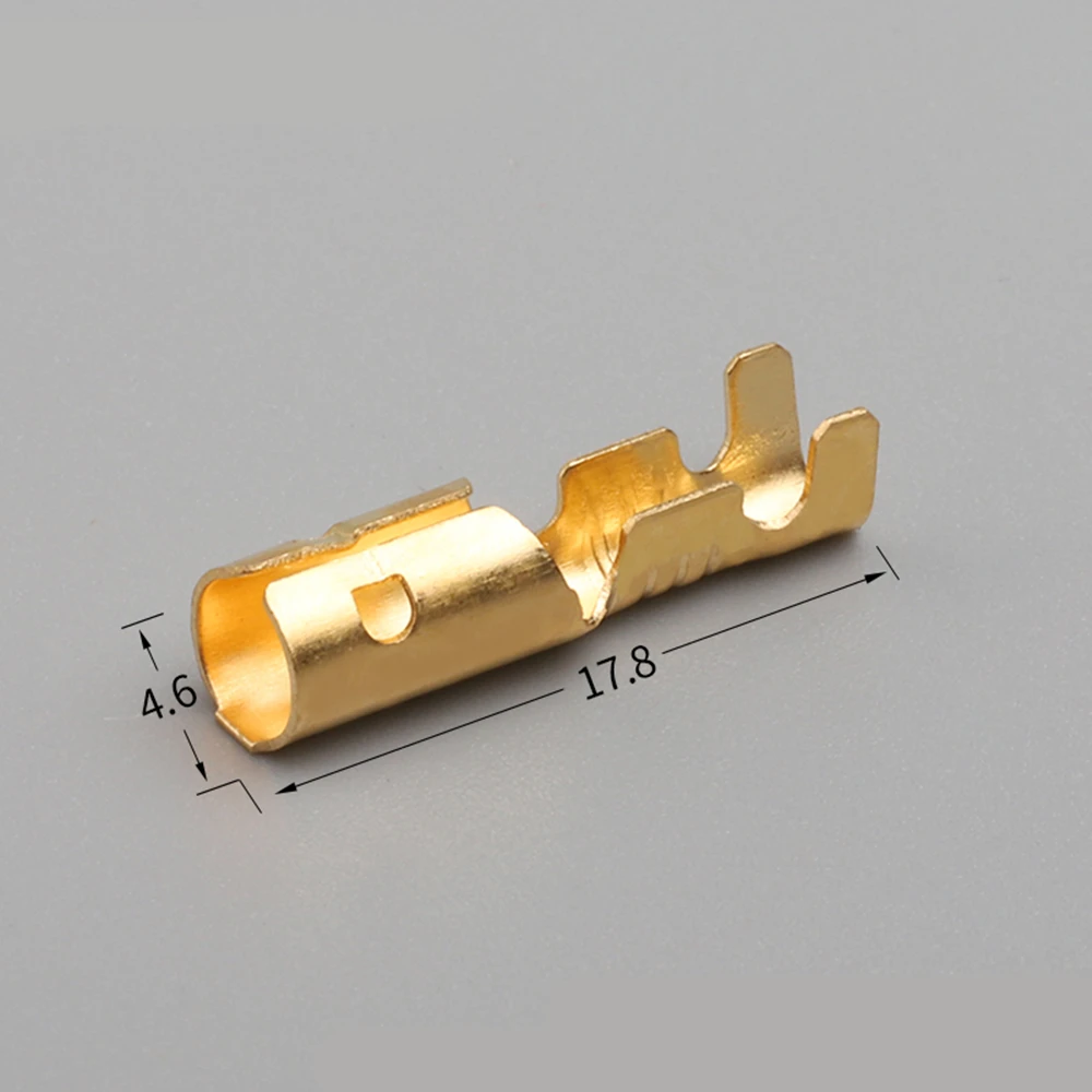 Коннектор для электрических проводов диаметр 4 мм штекер + чехол 50 комплектов = 200